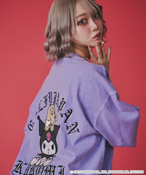 GALFY(ガルフィー)の「【GALFY/ガルフィー】×【KUROMI/クロミ】クロミちゃんとGALFYの半袖TEE(Tシャツ/カットソー・メンズ・ブラック系1/パープル系/ブラック/ホワイト・XL/L)」の4枚目の写真