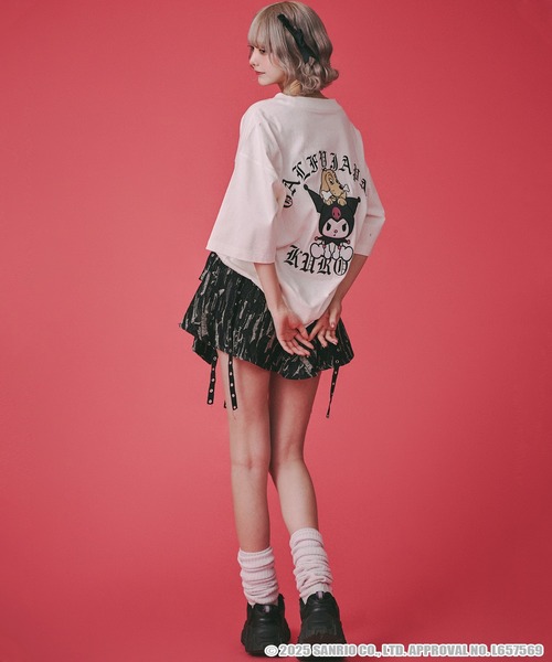 GALFY(ガルフィー)の「【GALFY/ガルフィー】×【KUROMI/クロミ】クロミちゃんとGALFYの半袖TEE(Tシャツ/カットソー・メンズ・ブラック系1/パープル系/ブラック/ホワイト・XL/L)」の12枚目の写真