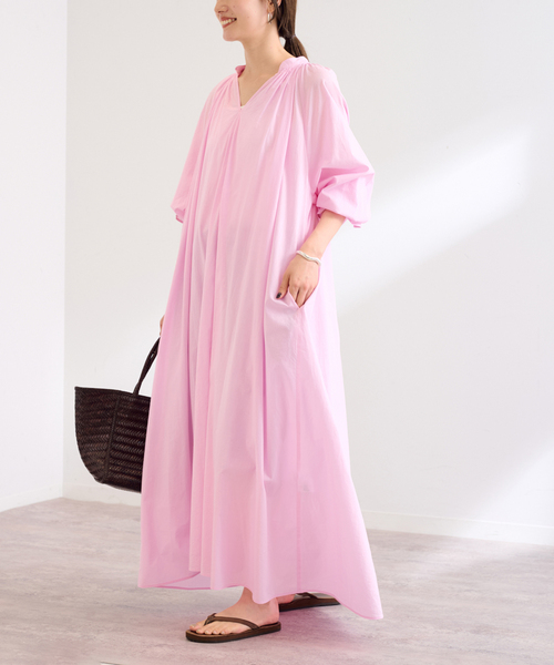 FRAMeWORK（フレームワーク）の「ギャザーワンピース（ワンピース・レディース・ブラック/ブルー/レッド/ピンク・36/38）」の3枚目の写真