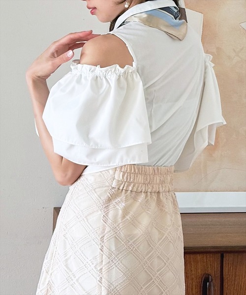 SWINGLE（スウィングル）の「2WAYオープンショルダーシャツブラウス（シャツ/ブラウス・レディース・オフホワイト/ブルー系その他/イエロー・FREE）」の6枚目の写真