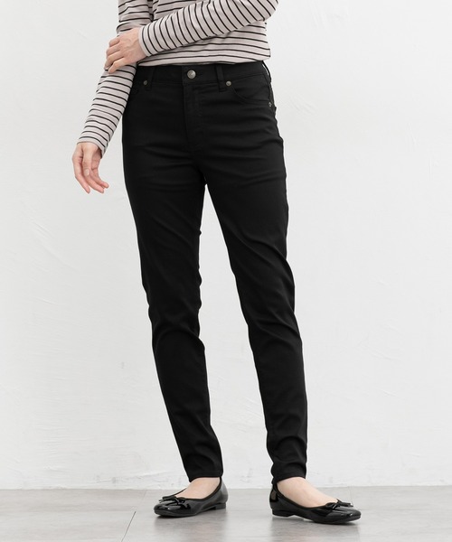 Honeys（ハニーズ）の「スリムカラースキニー（股下６９ｃｍ）（その他パンツ・レディース・ネイビー/ブラック/スミクロ/ライトベージュ・M/LL/S/L/SS/3L）」の2枚目の写真