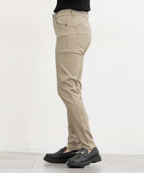 Honeys（ハニーズ）の「スリムカラースキニー（股下６９ｃｍ）（その他パンツ・レディース・ネイビー/ブラック/スミクロ/ライトベージュ・M/LL/S/L/SS/3L）」の19枚目の写真