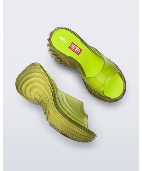 melissa（メリッサ）の「MELISSA QUANTUM PLATFORM + DIESEL AD（サンダル・レディース・クリアブルー/ライトブルー/ブラック/クリアレッド/ネイビー/イエロー/クリア・35-36/39/38/37）」の11枚目の写真