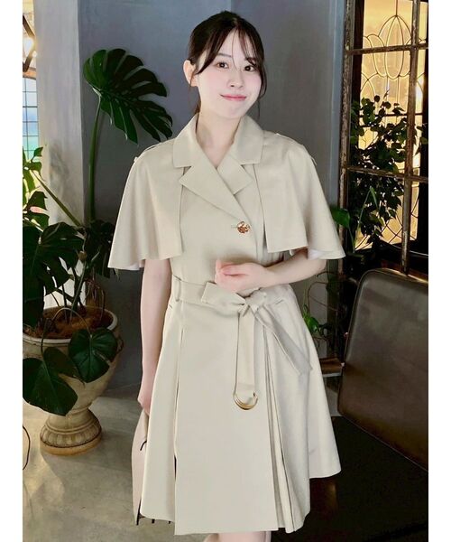 dazzlin（ダズリン）の「ケープトレンチミニワンピース（ワンピース・レディース・ネイビー/ベージュ/その他1/チャコールグレー・SMALL/MEDIUM）」の11枚目の写真