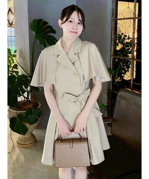 dazzlin（ダズリン）の「ケープトレンチミニワンピース（ワンピース・レディース・ネイビー/ベージュ/その他1/チャコールグレー・SMALL/MEDIUM）」の13枚目の写真