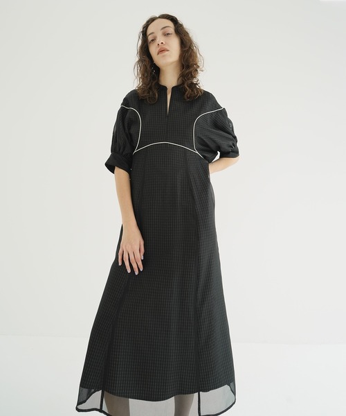 ワンピース CLANE SHEER PLAID FLARE ONEPIECE 5月27日(火)発売アイテムのご紹介。ギャザー切り替えが女性