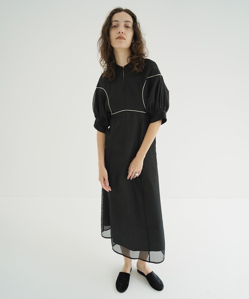 CLANE（クラネ）の「LAYERD SHEER ONEPIECE（ワンピース・レディース・ブラック/ベージュ・0/1/2）」の5枚目の写真
