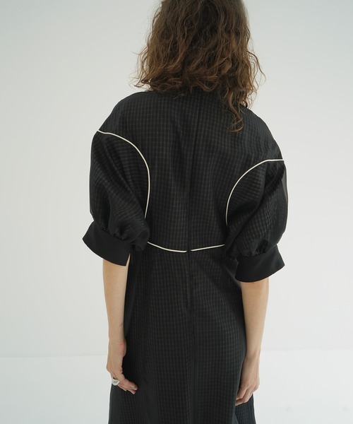 CLANE（クラネ）の「LAYERD SHEER ONEPIECE（ワンピース・レディース・ブラック/ベージュ・0/1/2）」の9枚目の写真