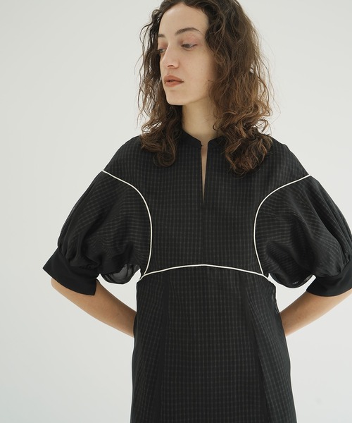 CLANE（クラネ）の「LAYERD SHEER ONEPIECE（ワンピース・レディース・ブラック/ベージュ・0/1/2）」の7枚目の写真