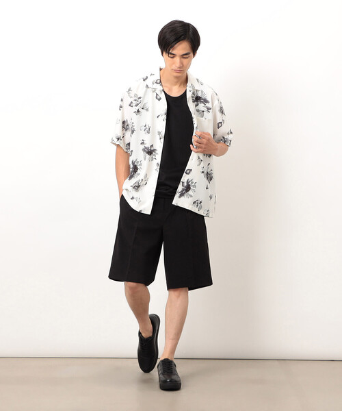 COMME CA ISM（コムサイズム）の「フラワープリント オープンカラー 半袖シャツ（シャツ/ブラウス・メンズ・ブラック/ホワイト・MEDIUM/LARGE）」の3枚目の写真
