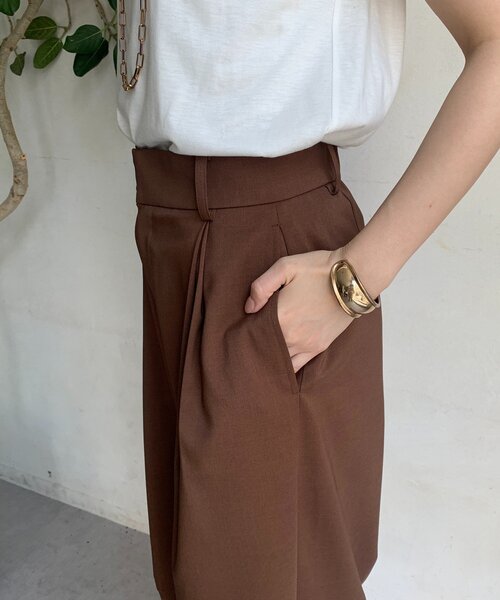 DouDou(ドゥドゥ)の「ダブルタックパンツ(その他パンツ・レディース・ベージュ/ブラウン・36/38)」の16枚目の写真