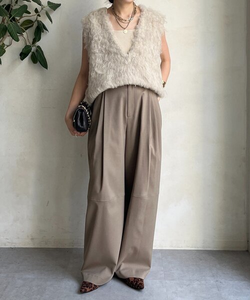 DouDou(ドゥドゥ)の「ダブルタックパンツ(その他パンツ・レディース・ベージュ/ブラウン・36/38)」の22枚目の写真