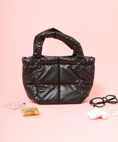 crossi(クロッシー)の「シャイニーキルティング中綿トートバッグ(トートバッグ・レディース・シルバー/ブラウン/ブラック・FREE)」の1枚目の写真