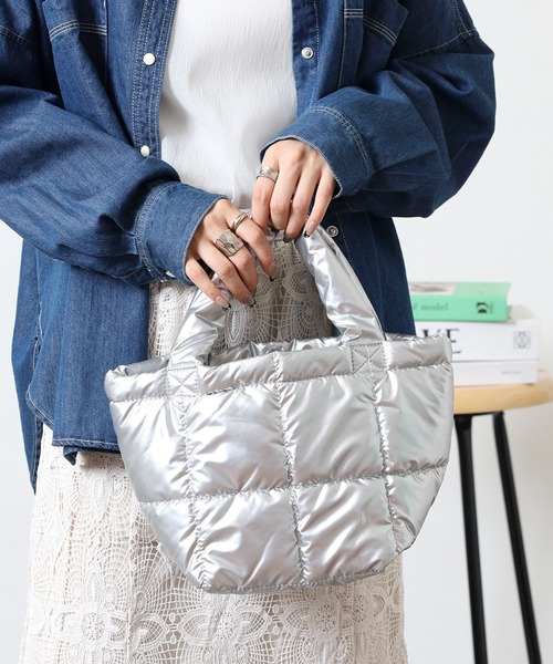 crossi(クロッシー)の「シャイニーキルティング中綿トートバッグ(トートバッグ・レディース・シルバー/ブラウン/ブラック・FREE)」の12枚目の写真