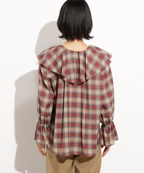 N.(N. Natural Beauty Basic)(エヌエヌナチュラルビューティーベーシック)の「チェックラッフルブラウス(シャツ/ブラウス・レディース・ベージュ系その他/ブラック系その他・MEDIUM)」の13枚目の写真