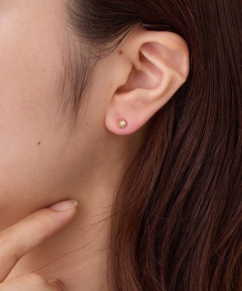 CALIN STANDARD(カリンスタンダード)の「◆金属アレルギー対応◆◆made in japan◆【高品質ポスト】ニュアンスサークル ジルコニアセラミックポストピアス(ピアス(両耳用)・レディース・シルバー/ゴールド/ピンクゴールド・FREE)」の2枚目の写真