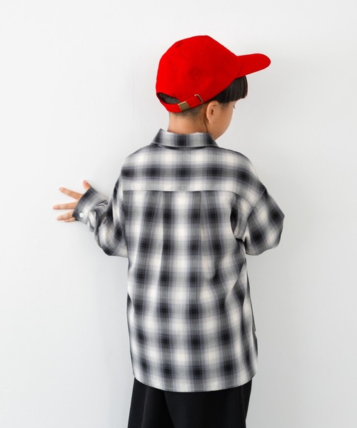 LOWRYS FARM（ローリーズファーム）の「オンブレチェックＢＩＧシャツ　 571066（シャツ/ブラウス・キッズ・ブルー/ブラウン/ブラック・150cm/140cm/130cm/120cm/110cm）」の7枚目の写真