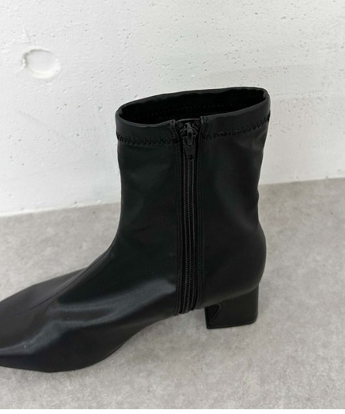 archives（アルシーヴ）の「ストレッチショートブーツ（ブーツ・レディース・ブラック/ブラウン・MEDIUM/LARGE）」の8枚目の写真