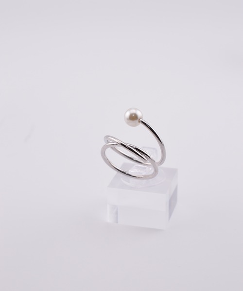 BROTHERHOOD（ブラザーフッド）の「【earyear】Pearl Orbit Ring（リング・レディース・シルバー/ゴールド・FREE）」の3枚目の写真