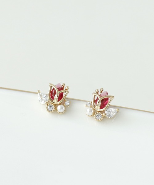 Three Four Time(スリーフォータイム)の「チューリップビジュピアス(ピアス(両耳用)・レディース・ピンクゴールド/ゴールド・FREE)」の1枚目の写真