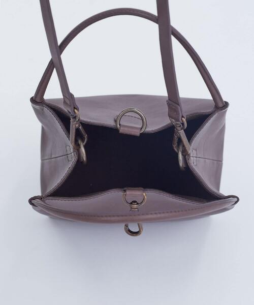 ADIEU TRISTESSE（アデュートリステス）の「ショルダーストラップ付きスクエアバック（ショルダーバッグ・レディース・ダークブラウン/ブラック・FREE）」の13枚目の写真