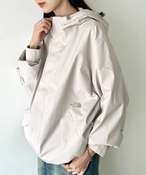THE NORTH FACE(ザノースフェイス)の「THE NORTH FACE(ザ・ノースフェイス)/M'S GORE CONVEX JACKET/軽量 防風 ワンポイント ロゴプリント マウンパジャケット(ブルゾン・レディース・ブラック/ホワイト/グレー・L/XL/M)」の2枚目の写真
