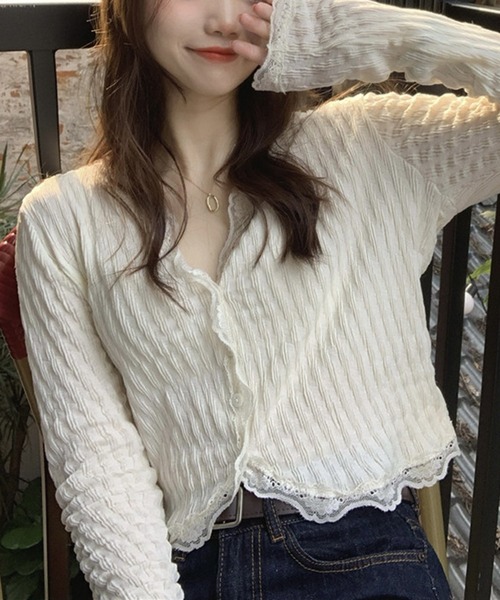 HALEY PESCA（ヘーリーペスカ）の「HALEY PESCA/レースレイヤード　ショートカーディガン（カーディガン/ボレロ・レディース・ピンク/アイボリー・SMALL/MEDIUM）」の2枚目の写真