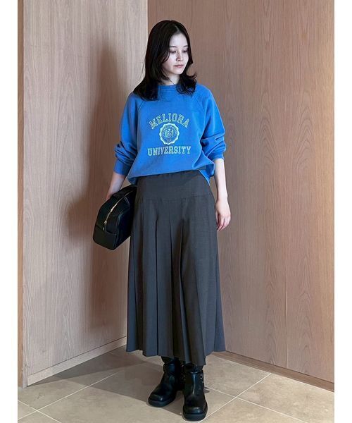 Mila Owen（ミラオーウェン）の「ヴィンテージライクカレッジロゴトレーナー（スウェット・レディース・ブルー/ベージュ/ライトグレー/ピンク・0/1）」の7枚目の写真