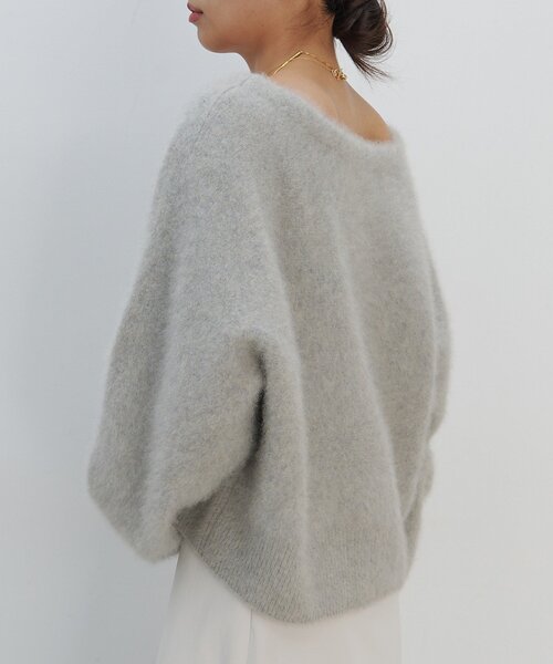 GALLARDAGALANTE（ガリャルダガランテ）の「ファーボートネックプルオーバー（ニット/セーター・レディース・ダークブラウン/ライトグレー・FREE）」の4枚目の写真