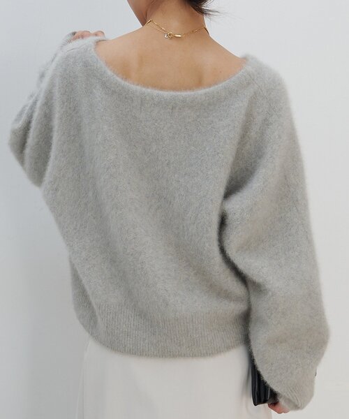 GALLARDAGALANTE（ガリャルダガランテ）の「ファーボートネックプルオーバー（ニット/セーター・レディース・ダークブラウン/ライトグレー・FREE）」の5枚目の写真