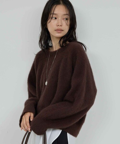 GALLARDAGALANTE（ガリャルダガランテ）の「ファーボートネックプルオーバー（ニット/セーター・レディース・ダークブラウン/ライトグレー・FREE）」の12枚目の写真