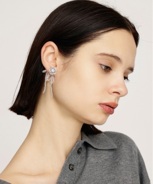 SLY(スライ)の「ROSE MOTIF BEADS P/EARRINGS ローズモチーフ ビーズ ピアス(ピアス(両耳用)・レディース・シルバー・FREE)」の6枚目の写真