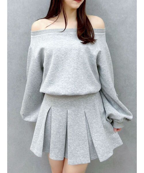 dazzlin（ダズリン）の「ビジュースリーブカットプルオーバー（スウェット・レディース・ブラック/オフホワイト/グレー・FREE）」の15枚目の写真