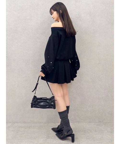 dazzlin（ダズリン）の「ビジュースリーブカットプルオーバー（スウェット・レディース・ブラック/オフホワイト/グレー・FREE）」の22枚目の写真