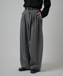 Lui's | 鬼タックカーブパンツ(スラックス)
