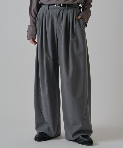 Lui's(ルイス)の「鬼タックカーブパンツ(スラックス・メンズ・ネイビー/グレー/ブラック・M/S)」の21枚目の写真