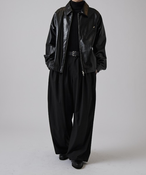 鬼タックカーブパンツ（スラックス）｜Lui's（ルイス）のファッション