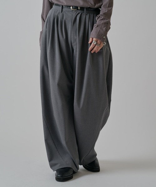 Lui's(ルイス)の「鬼タックカーブパンツ(スラックス・メンズ・ネイビー/グレー/ブラック・M/S)」の22枚目の写真