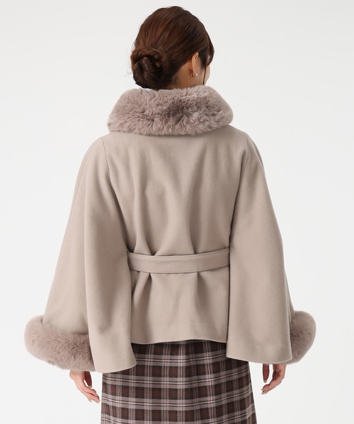 MISCH MASCH（ミッシュマッシュ）の「ブローチ付きポンチョコート
