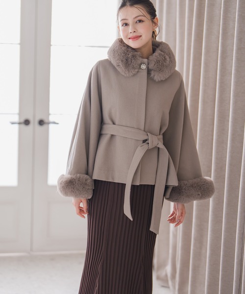 MISCH MASCH（ミッシュマッシュ）の「ブローチ付きポンチョコート