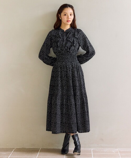 Feroux（フェルゥ）の「ウエストシャーリングラッフル ワンピース（ワンピース・レディース・ベージュ系1/ブラック系1/ネイビー系・MEDIUM/SMALL）」の9枚目の写真