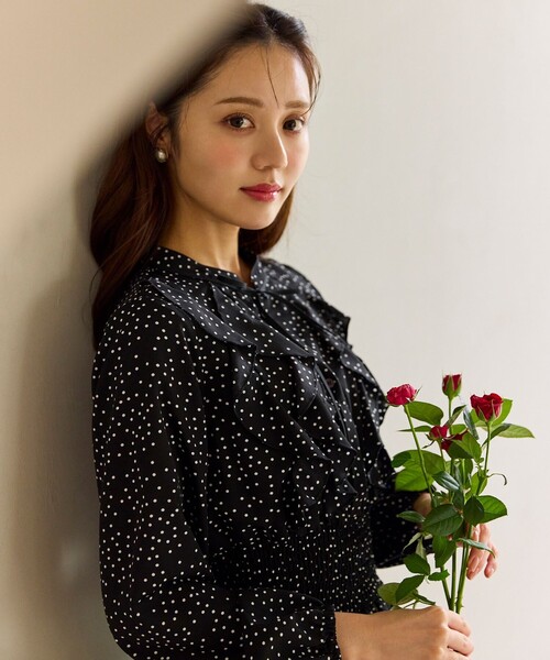 Feroux（フェルゥ）の「ウエストシャーリングラッフル ワンピース（ワンピース・レディース・ベージュ系1/ブラック系1/ネイビー系・MEDIUM/SMALL）」の12枚目の写真