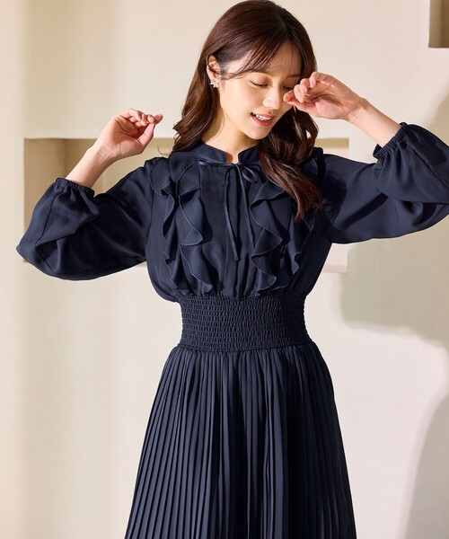 Feroux（フェルゥ）の「ウエストシャーリングラッフル ワンピース（ワンピース・レディース・ベージュ系1/ブラック系1/ネイビー系・MEDIUM/SMALL）」の16枚目の写真