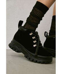 un/neu（アンノイ）の「トレッキングシューズ（ブーツ・レディース）」