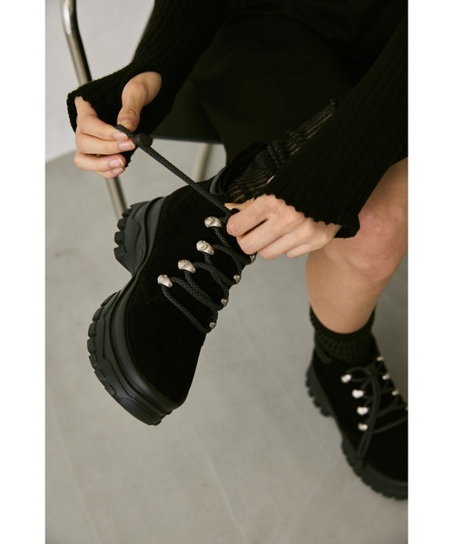 un/neu(アンノイ)の「トレッキングシューズ(ブーツ・レディース・ブラウン/ブラック・LARGE/MEDIUM/SMALL)」の8枚目の写真