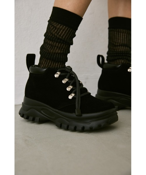 un/neu(アンノイ)の「トレッキングシューズ(ブーツ・レディース・ブラウン/ブラック・LARGE/MEDIUM/SMALL)」の5枚目の写真