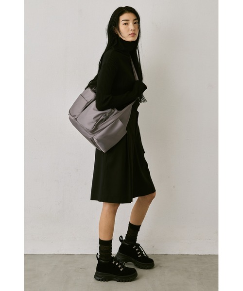 un/neu(アンノイ)の「トレッキングシューズ(ブーツ・レディース・ブラウン/ブラック・LARGE/MEDIUM/SMALL)」の16枚目の写真