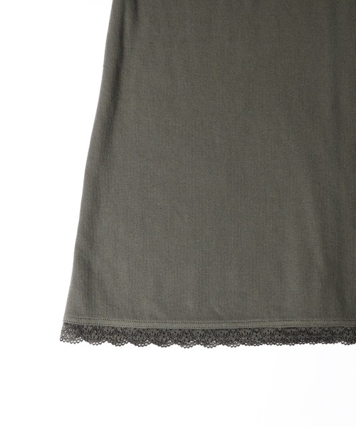 HOLIDAY（ホリデイ）の「SUPER RIB PADDED SHOULDER LACE L/S DRESS スーパーリブパディッドショルダーロングスリーブドレス（ワンピース・レディース・チャコールグレー・ONE SIZE）」の8枚目の写真