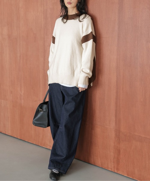 La-gemme(ラジェム)の「サイドスリットバイカラーニット(ニット/セーター・レディース・ブラック/ベージュ/アイボリー・フリー)」の5枚目の写真