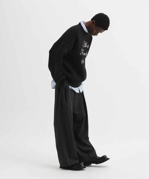 DNSR(ディーエヌエスアール)の「マルチプリーツワイドスラックスチャコール(スラックス・メンズ・その他・SMALL/MEDIUM/LARGE/X-LARGE)」の5枚目の写真